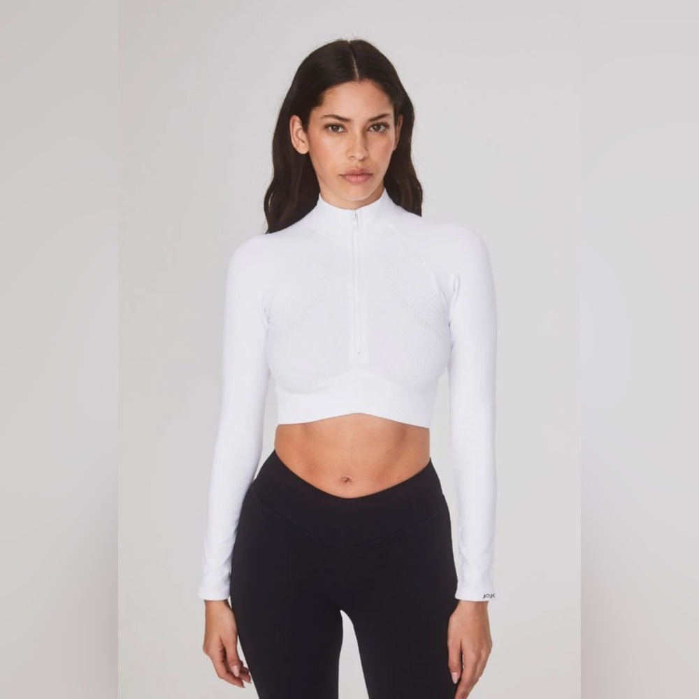 NWT Joja Exhale Long Sleeve in Luna